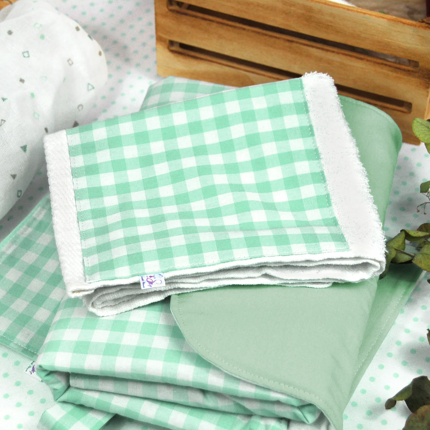 Toalla guardería Vichy Menta personalizada - Imagen 3